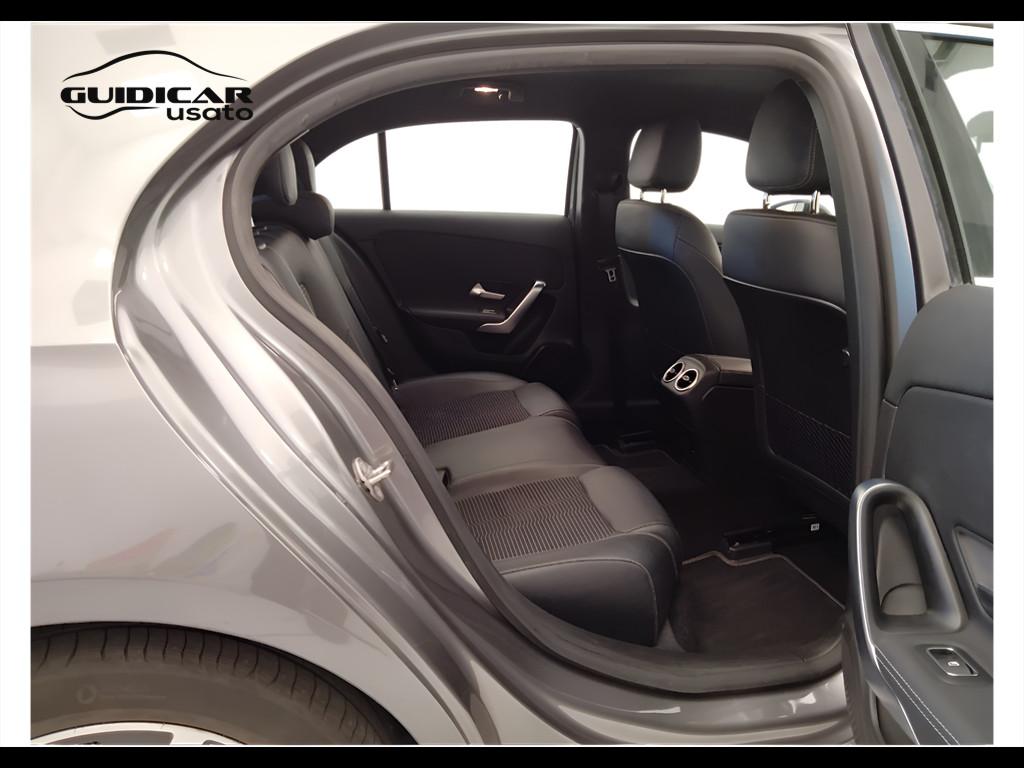 Mercedes-Benz Classe A - W177 2018 - A 180 d Sport auto