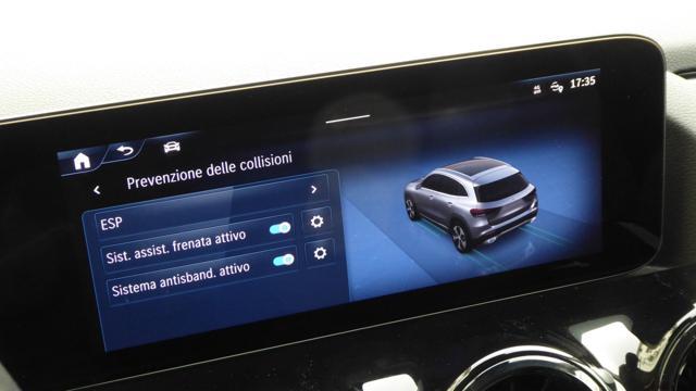 MERCEDES-BENZ GLA 180 d Automatic Progressive Advanced