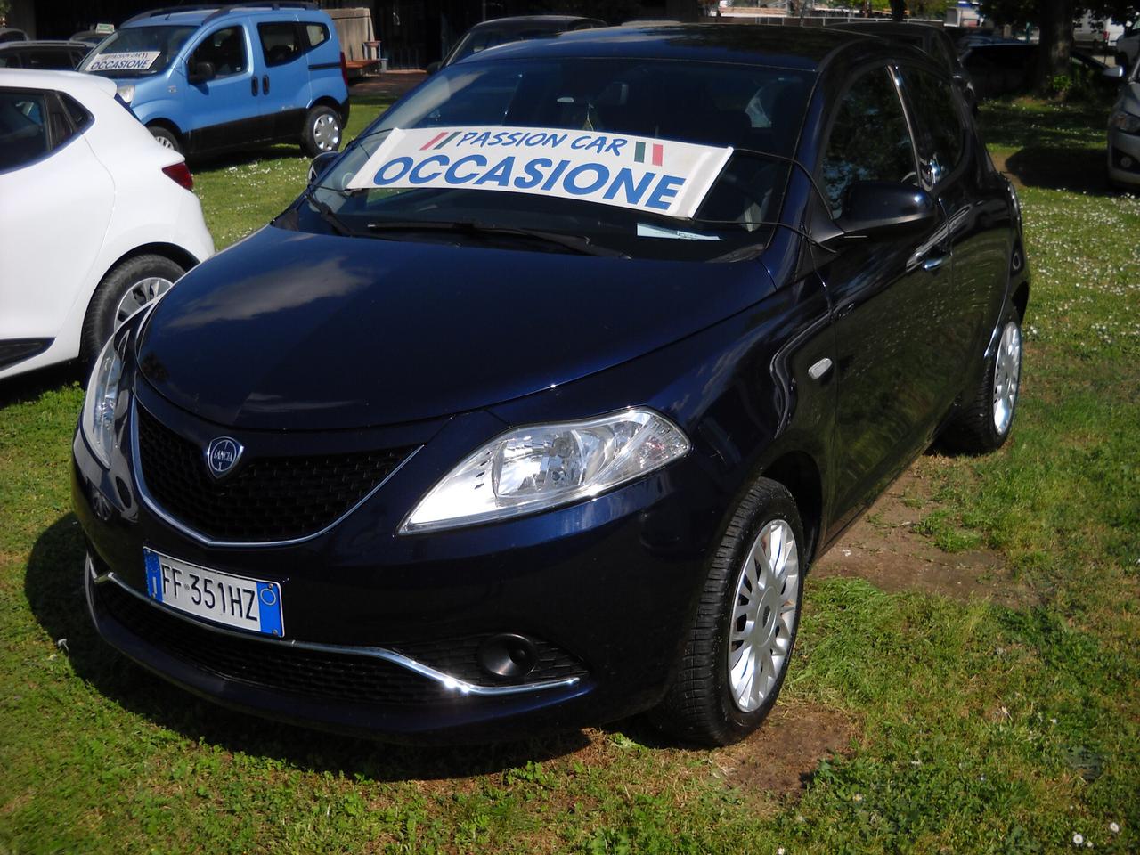 Lancia Ypsilon 1.3 MJT 16V 95 CV 5 porte S&S Silver