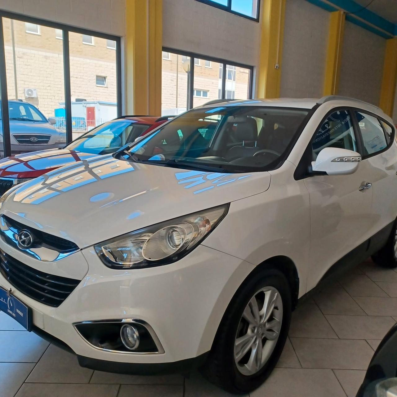SEMBRA NUOVA HYUNDAI IX35 1.7 TDI