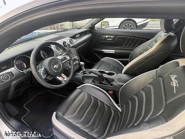 Ford mustang navi camera perfetta