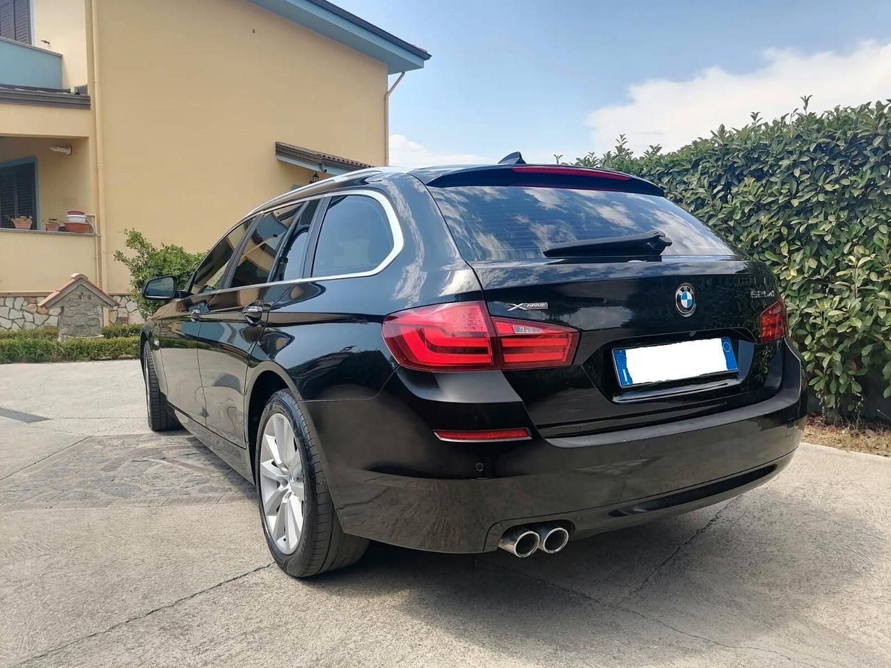 Bmw 525d Touring - xDrive - Luxury