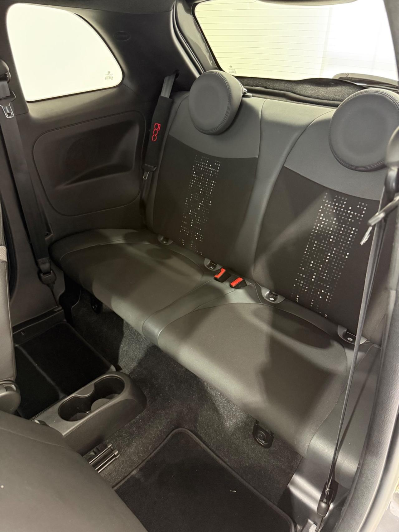 FIAT 500 1.0 HYBRID SPORT