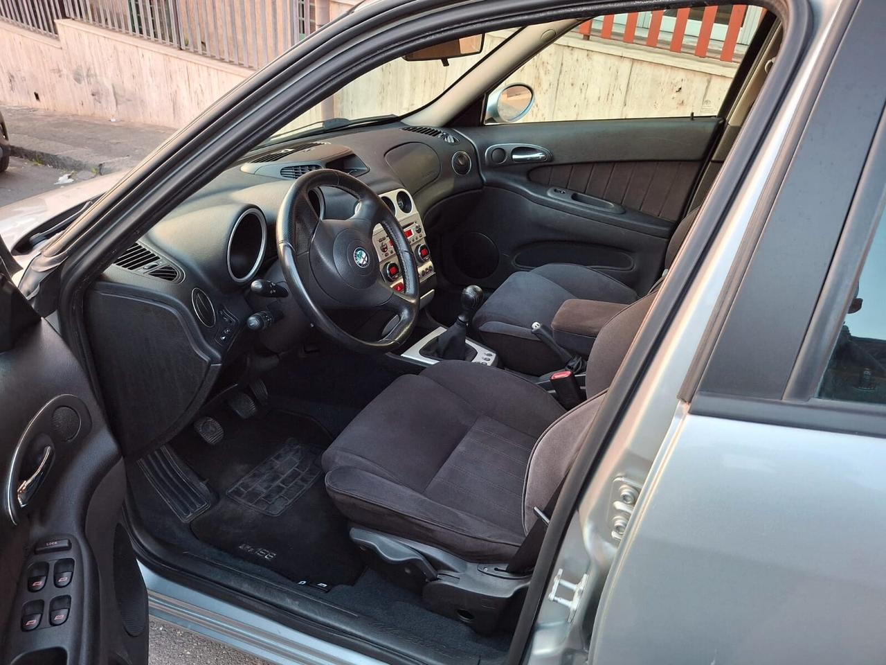 Alfa Romeo 156 1.9 JTD 16V Exclusive
