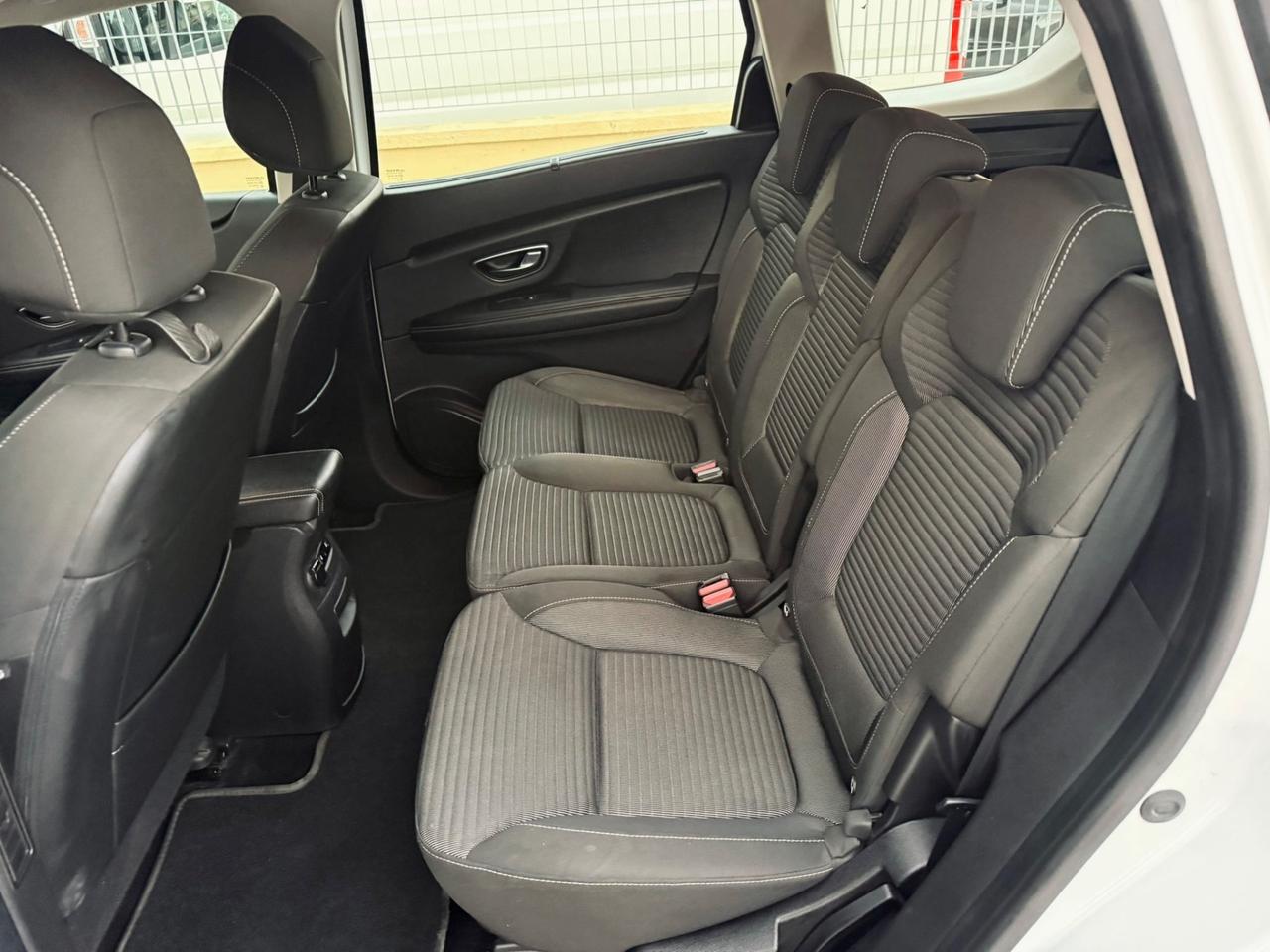 Renault Grand Scenic 7 Posti Blue dCi 120 CV EDC Initiale Paris