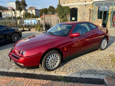 Alfa Romeo GTV 2.0i V6 turbo cat