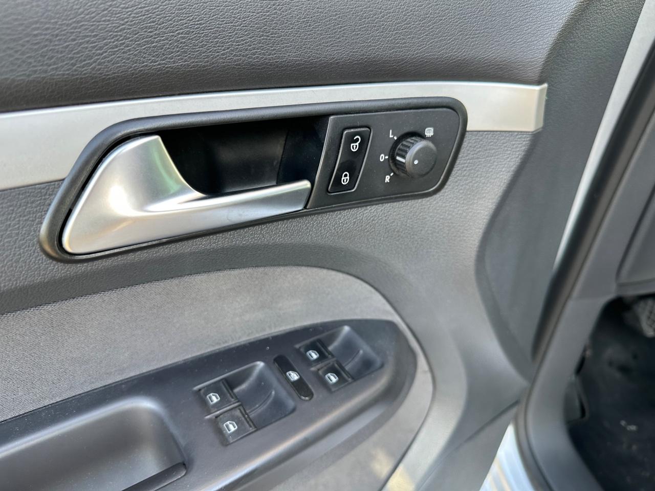 Volkswagen Touran 1.6 TDI Comfortline 7 POSTI