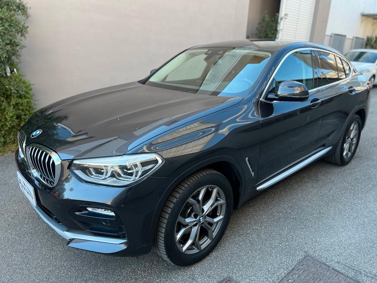 Bmw X4 xdrive20d xLine AUTOM. NAVI/LED/PELLE/19; PERFETTA