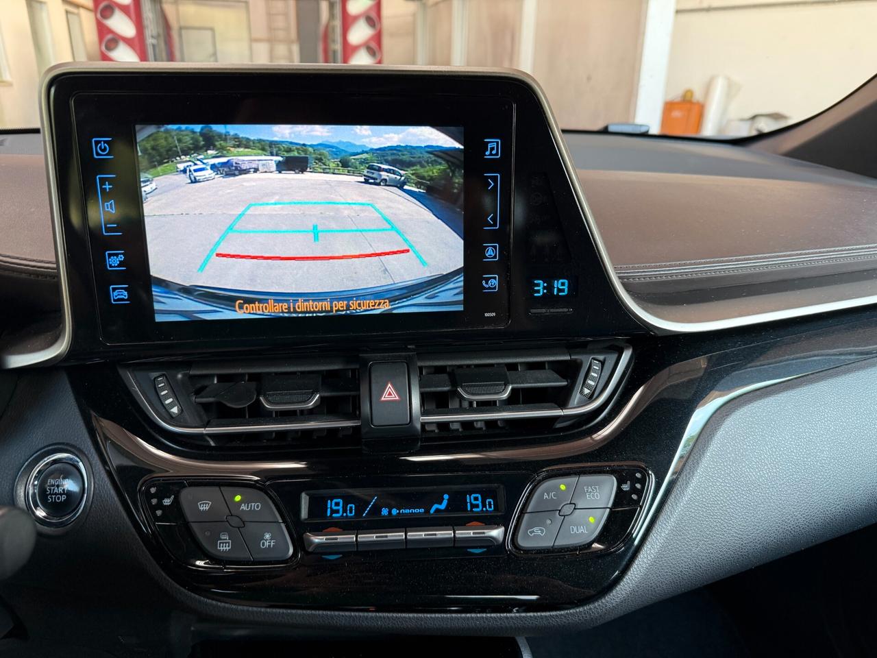 Toyota C-HR 1.2 Turbo CVT 4WD Lounge