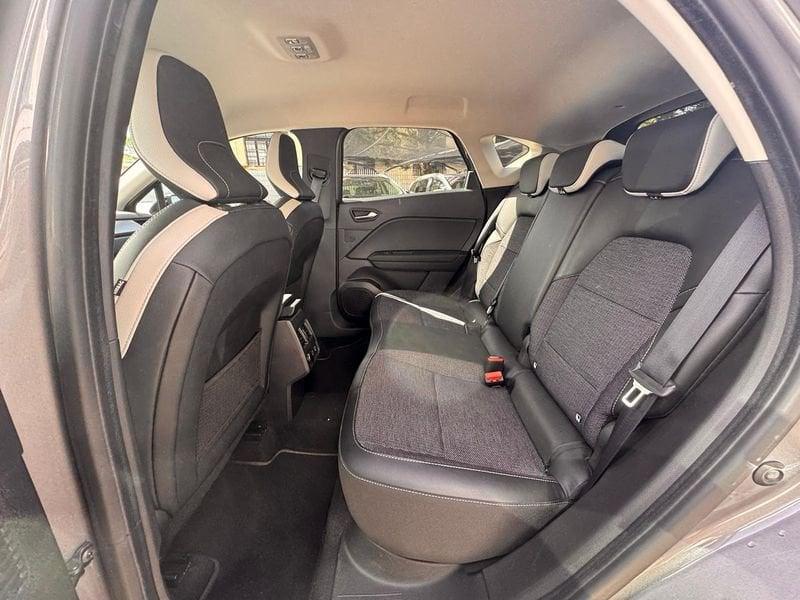 Renault Captur 1.6 E-Tech hybrid Intens 145cv auto 1.6 E-TECH Hybrid Intens Auto