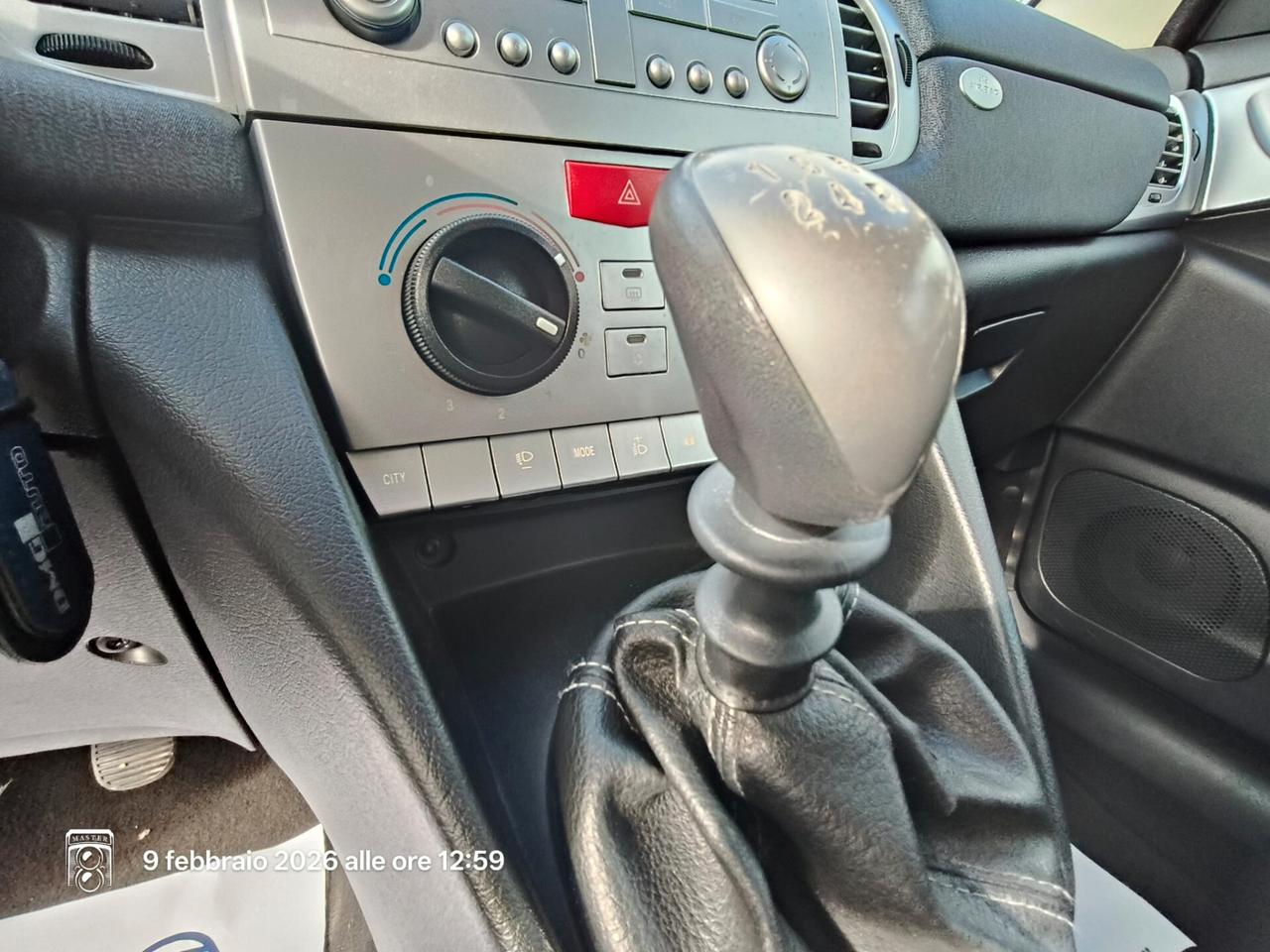 Lancia Ypsilon 1.2 69 CV Diva