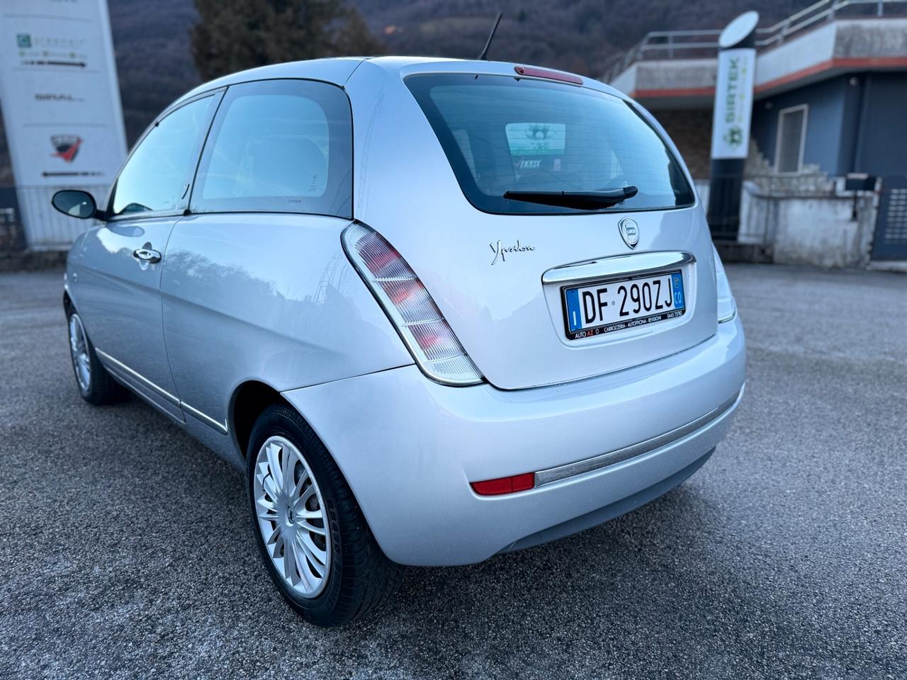 Lancia Ypsilon 1.2 8V Argento 60cv