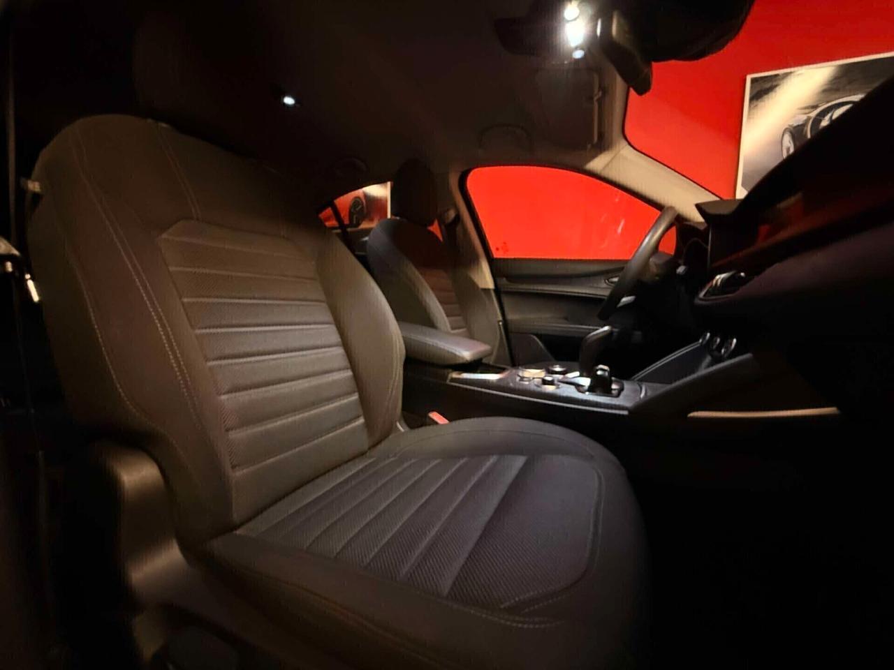 Alfa Romeo Stelvio 2.2 Turbodiesel 190 CV AT8 Q4 Business