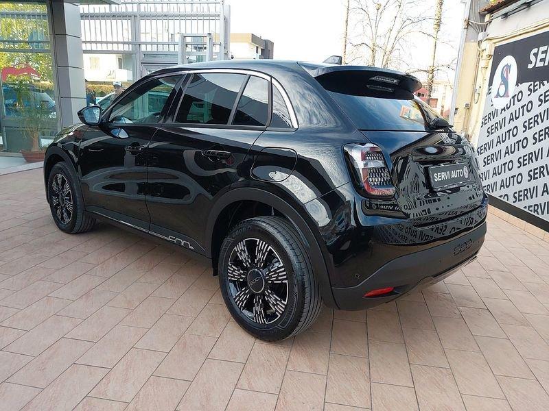 FIAT 600 600 1.2 hybrid Business 145cv auto