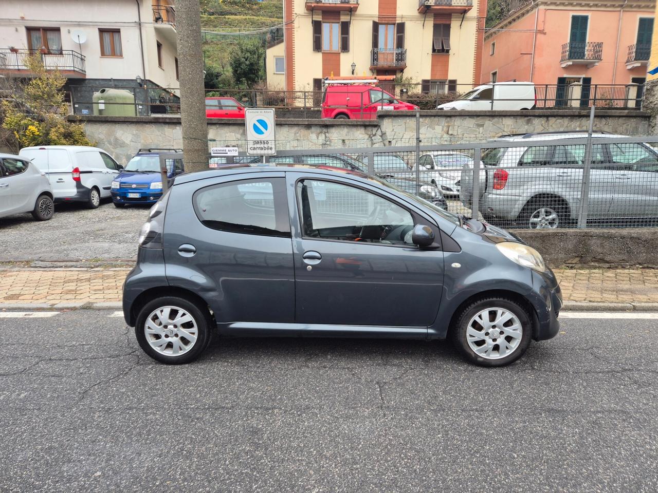 Citroen C1 1.0 5 porte Accessorize neopatentati 2012