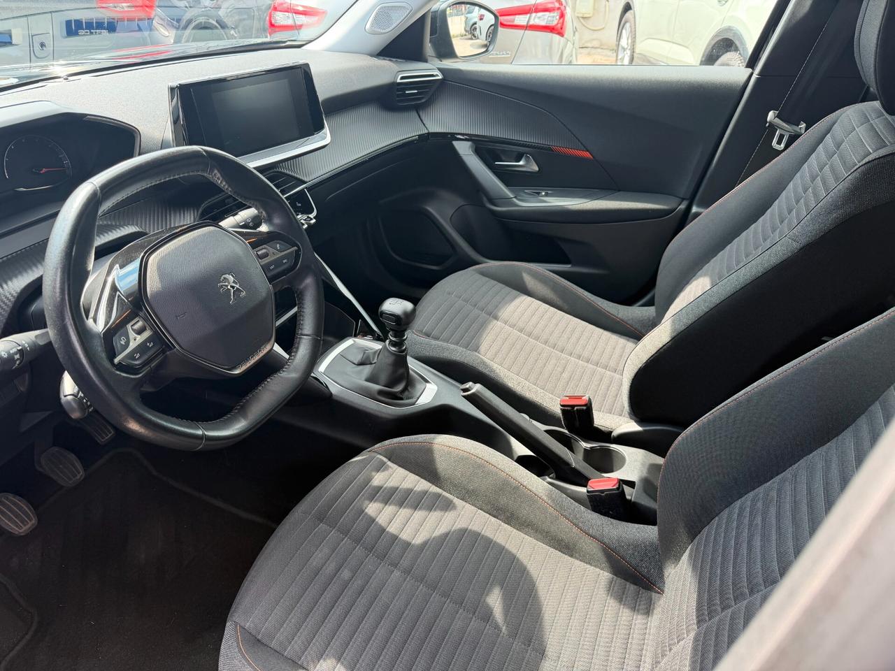 Peugeot 2008 PureTech 130 S&S EAT8 Active