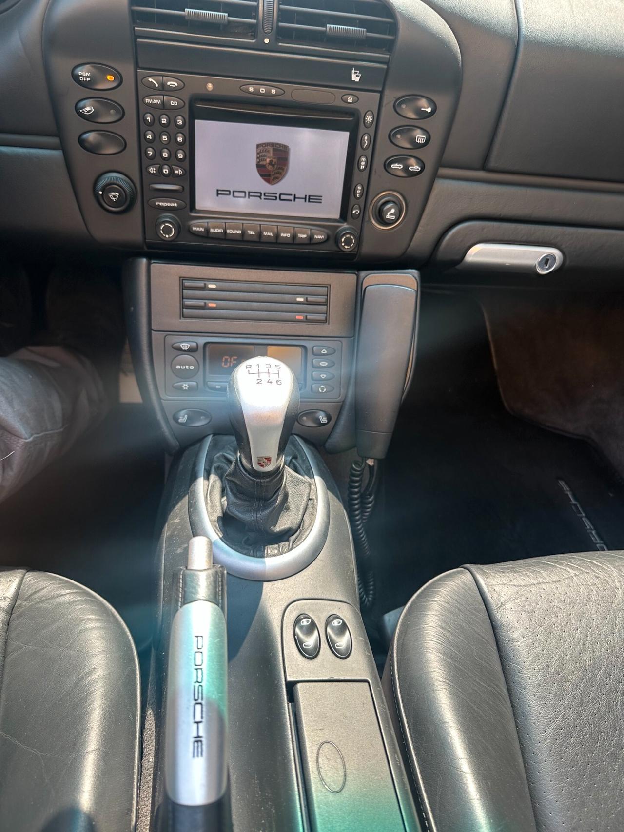 PORSCHE 996 911 Carrera 4 cabrio, iscritta ASI