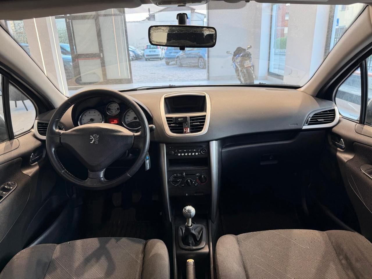 Peugeot 207 1.4 5p. OK NEOPATENTATI