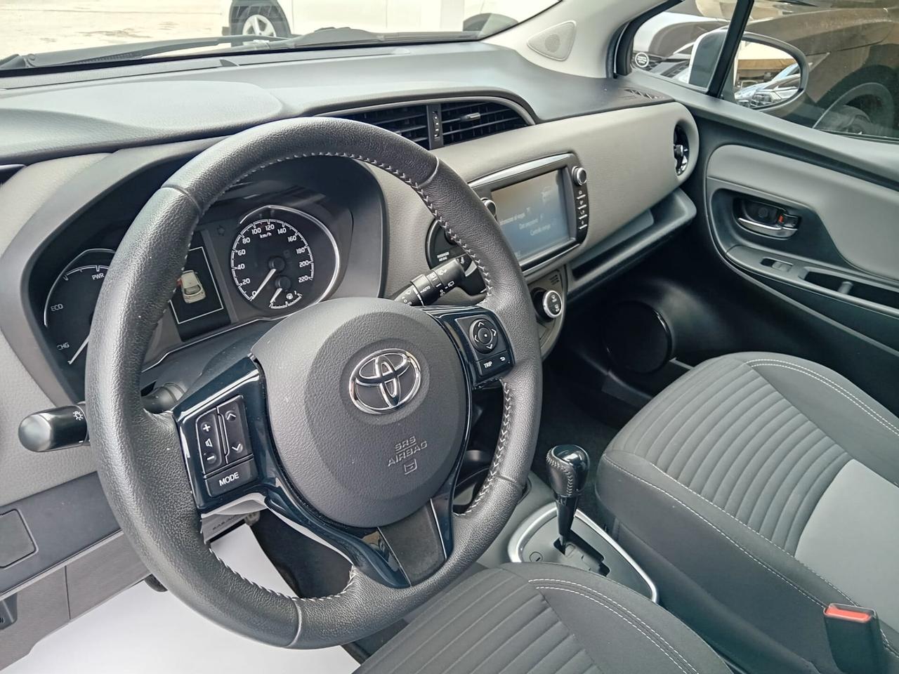 Toyota Yaris 1.5 Hybrid 5 porte Active