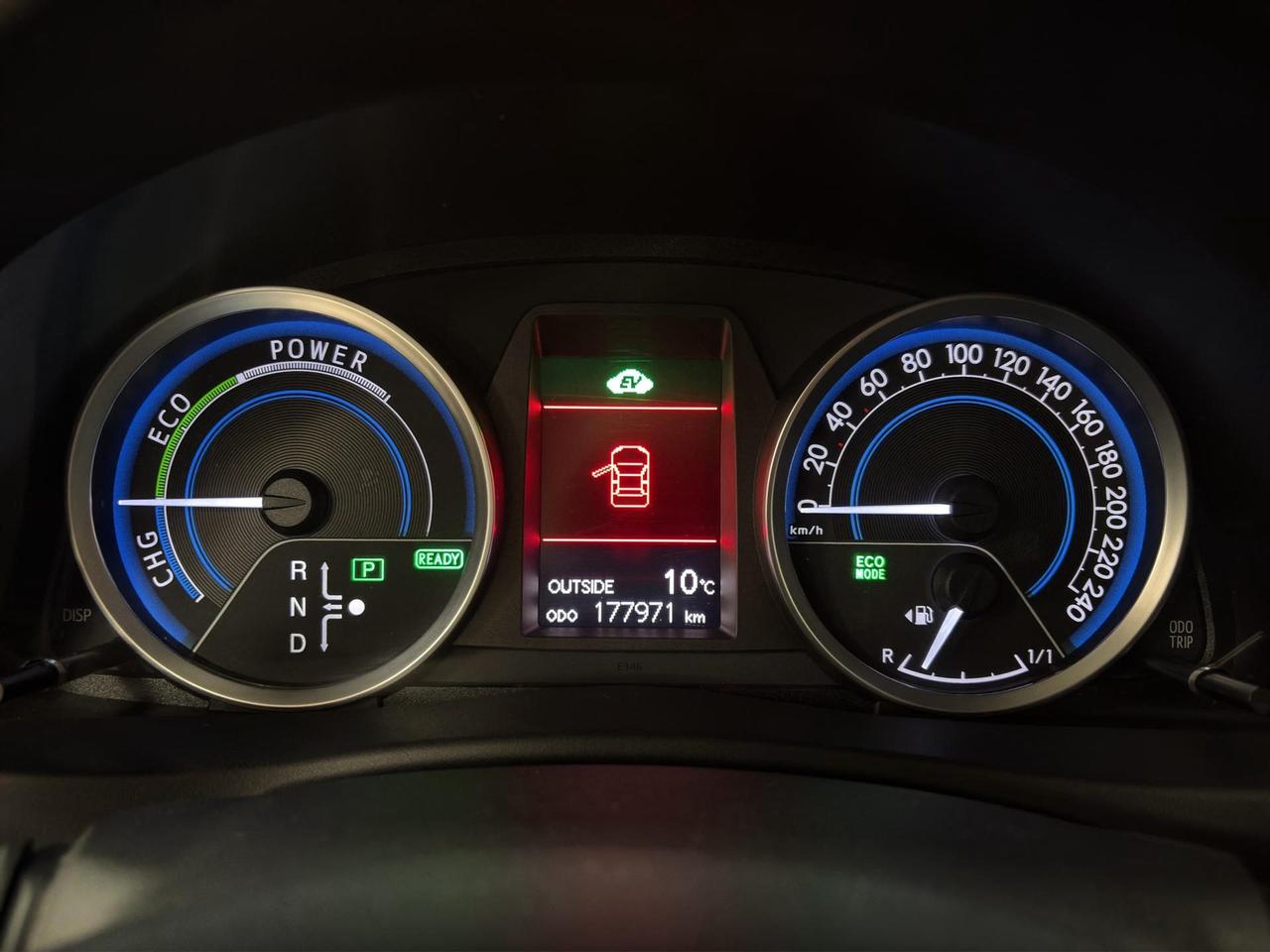 Toyota Auris 5p 1.8h Lounge