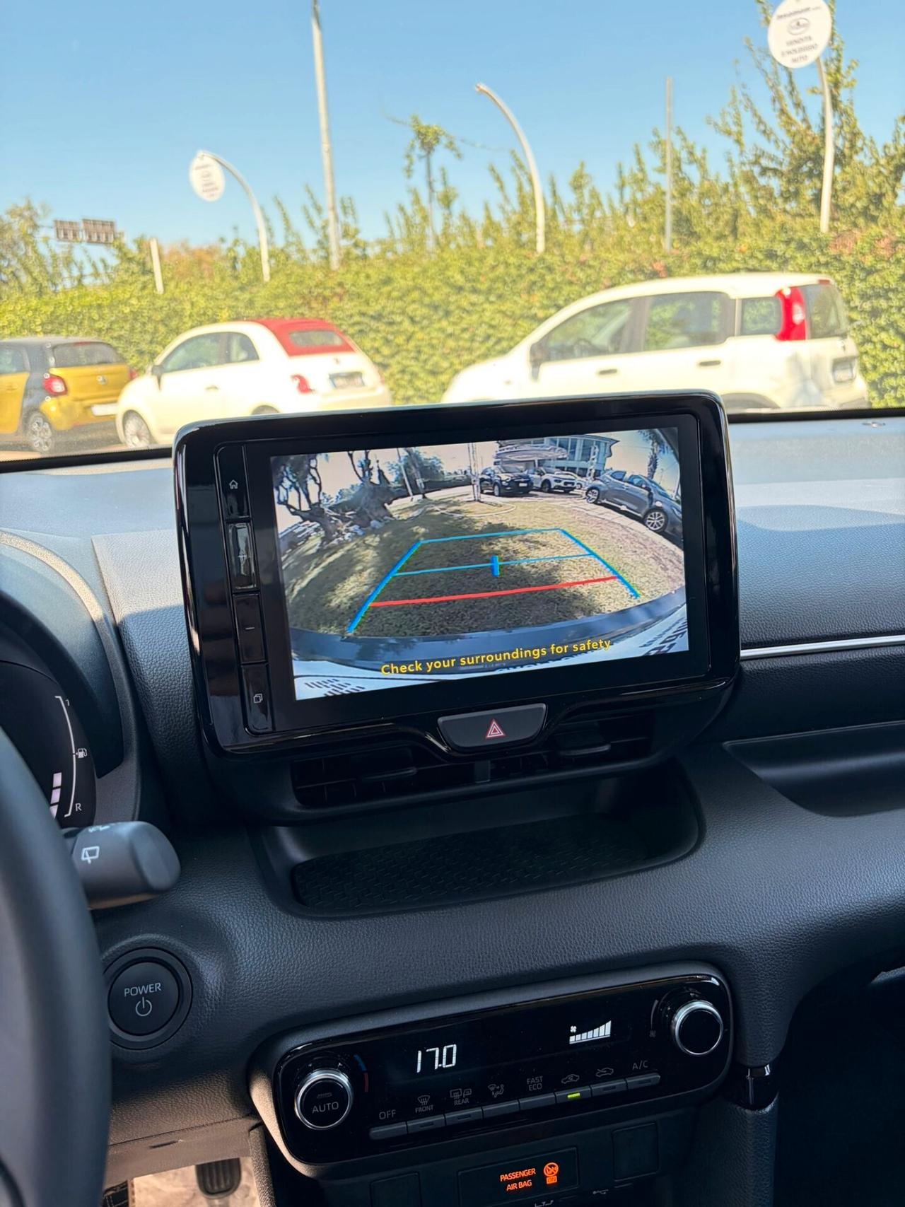 Toyota Yaris 1.5 Hybrid 5 porte ICON KM 0 PRONTA CONSEGNA