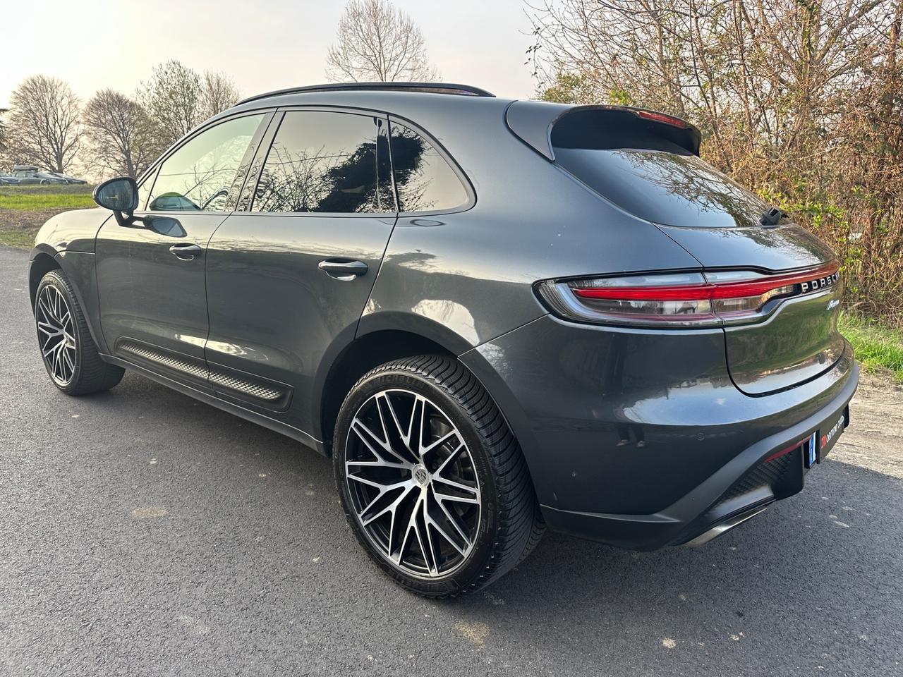 Porsche Macan 2.0 - 2021