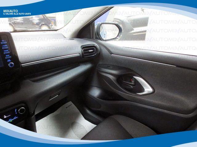TOYOTA Yaris Hybrid 1.5 5 Porte Active AUT EU6