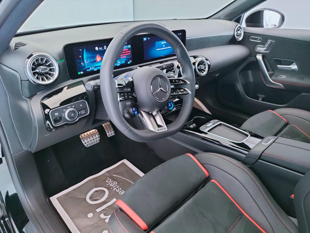 Mercedes-Benz Classe A - W177 2023 - A AMG 35 Premium AMG Racing Collection 4matic auto
