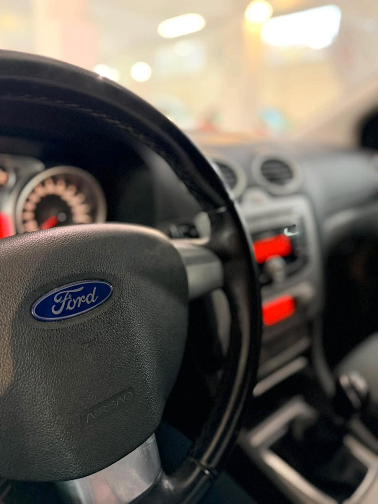 Ford Focus 1.6 TDCi (110CV)-2011
