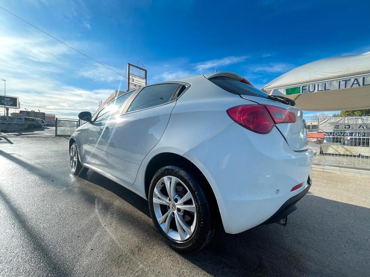 Alfa Romeo Giulietta 1.6 JTDm-2 105 CV Exclusive