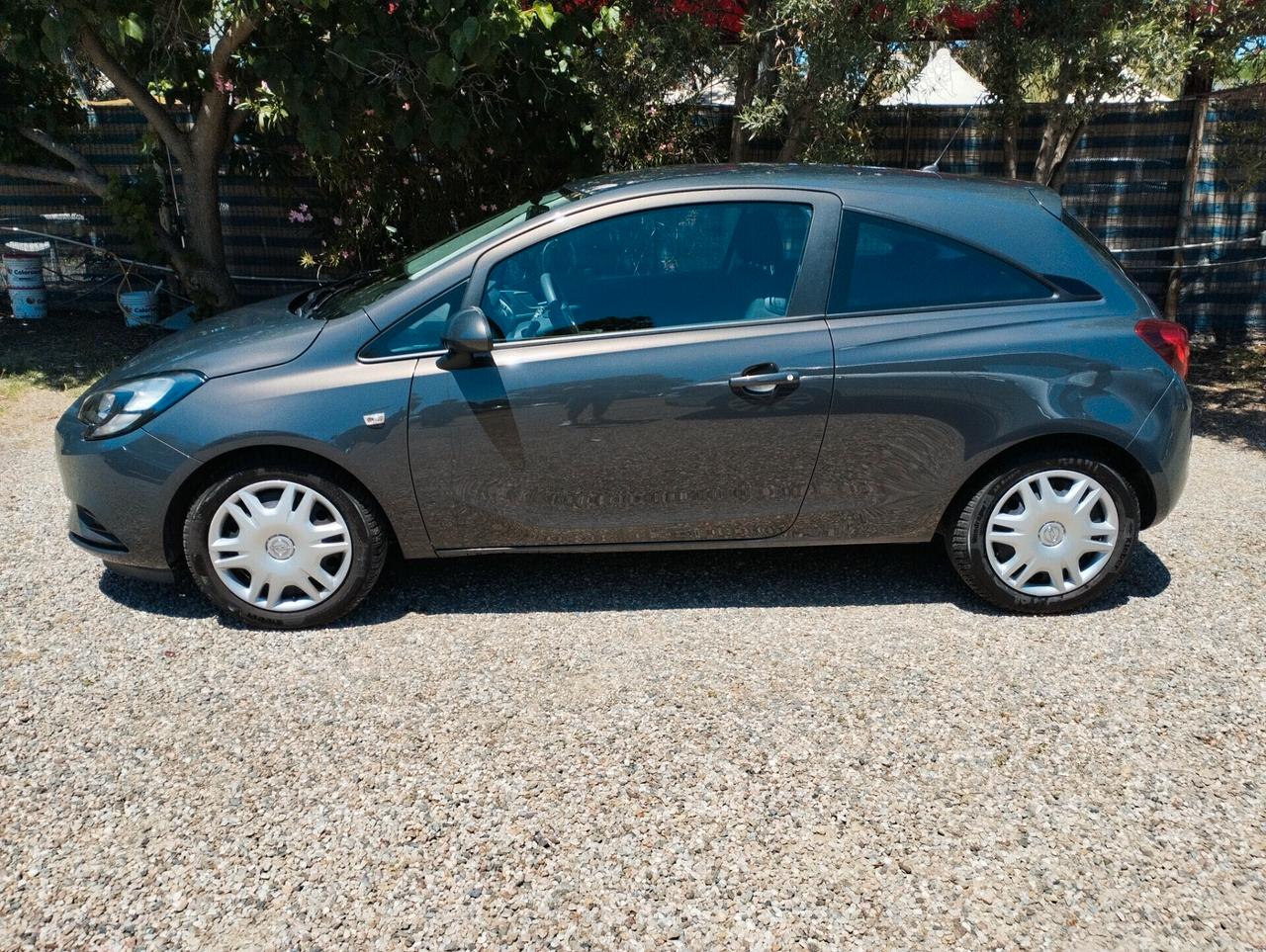 Opel Corsa 1.2 Coupé