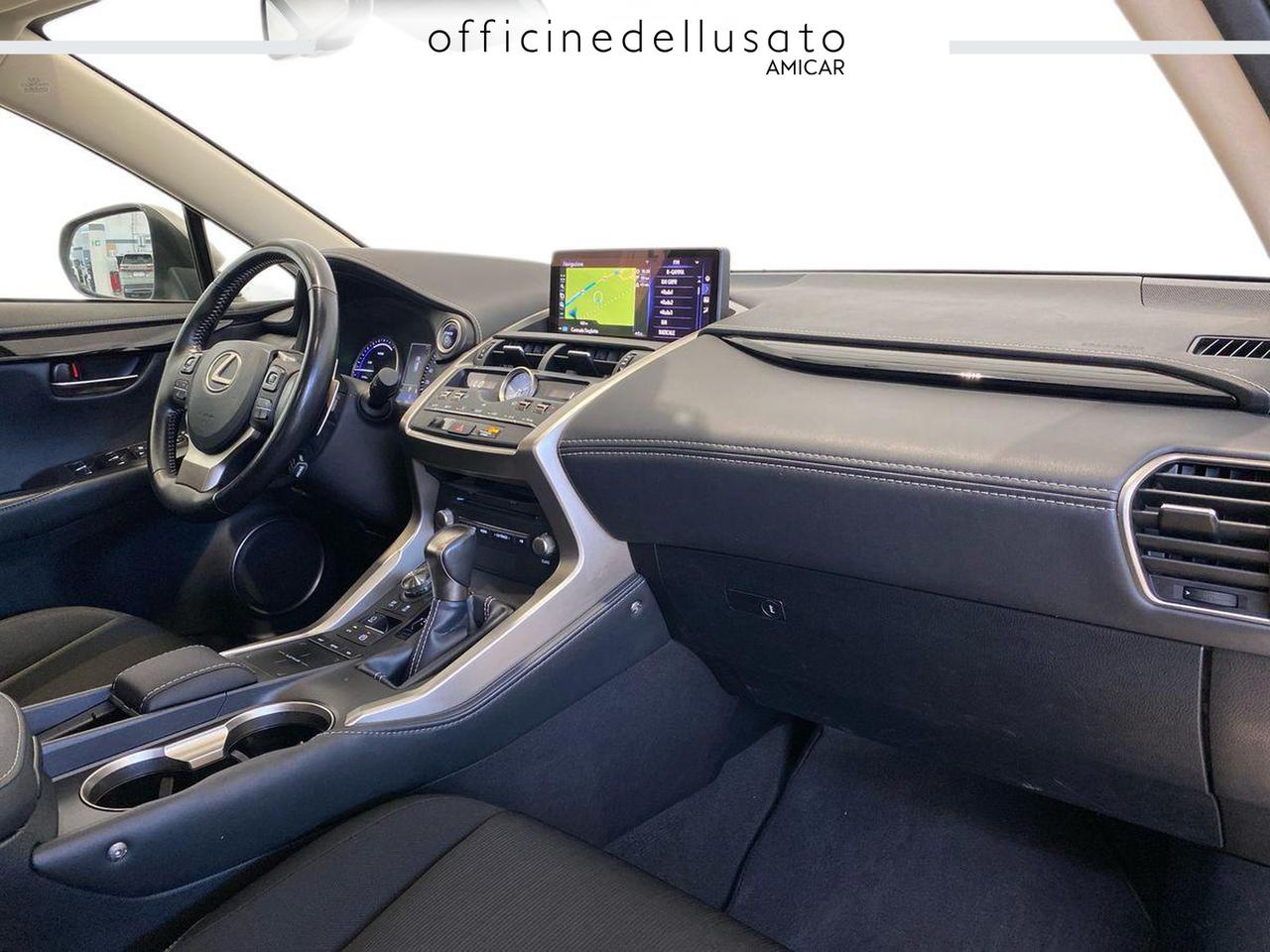 Lexus NX 300 2.5 hybrid business 4wd cvt
