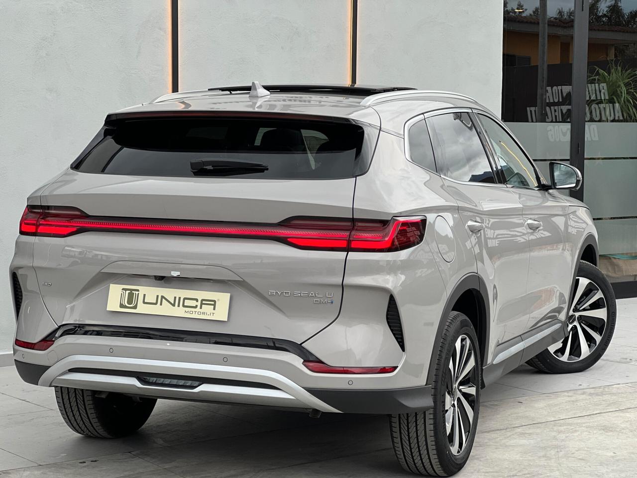 Byd Seal U DM-i 1.5 phev 4X4 324 CV Design KM0 PROMOZIONE