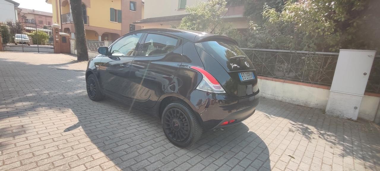 Lancia Ypsilon 1.2 69 CV 5 porte GPL Ecochic Gold