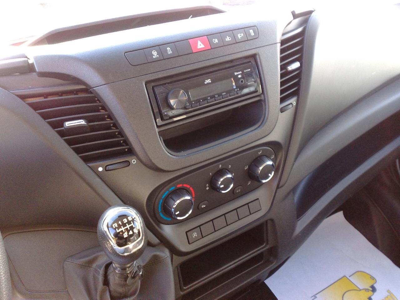 Iveco Daily 35s14 2.3hpt Furgone di serie - 2021