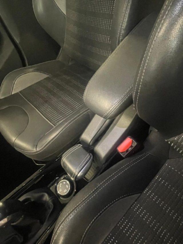 PEUGEOT 2008 1° serie PureTech 82 S&S Allure