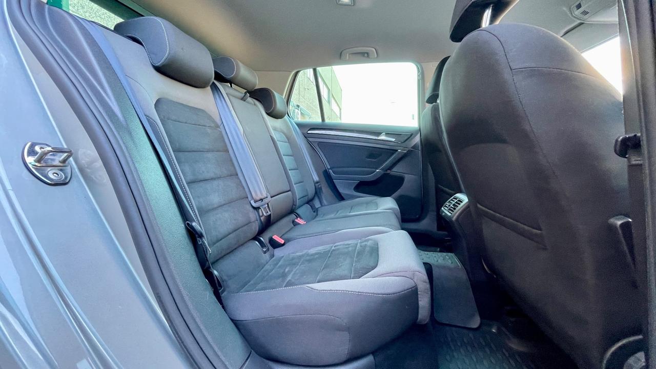 VOLKSWAGEN GOLF 1.6 TDI EXECUTIVE BLUEMOTION TECHNOLOGY 116CV - VIRTUAL COCKPIT, CARPLAY, NEOPATENTATI