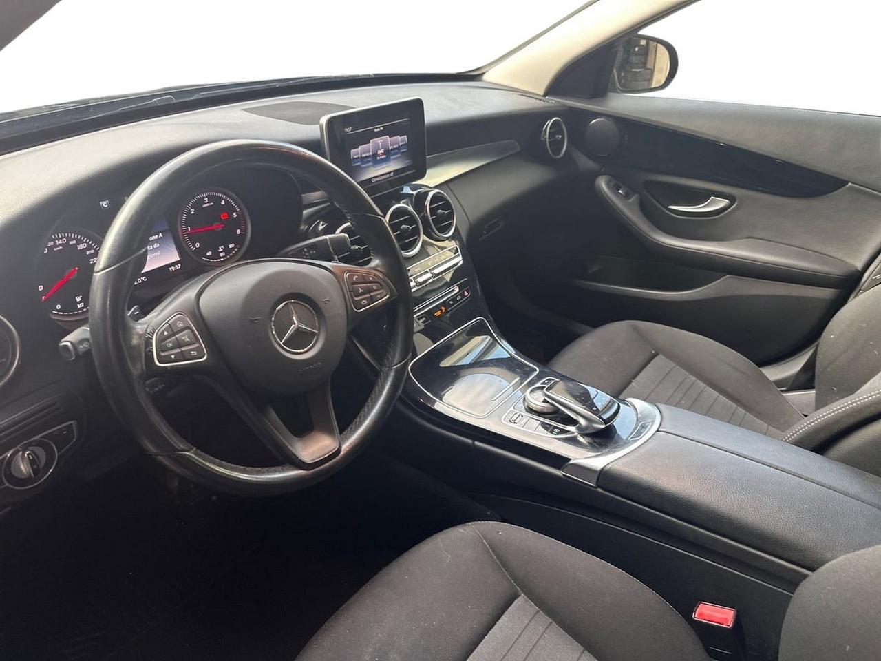 Mercedes-Benz Classe C-W205 2014 Berlina - C 180 d (bt) Executive auto