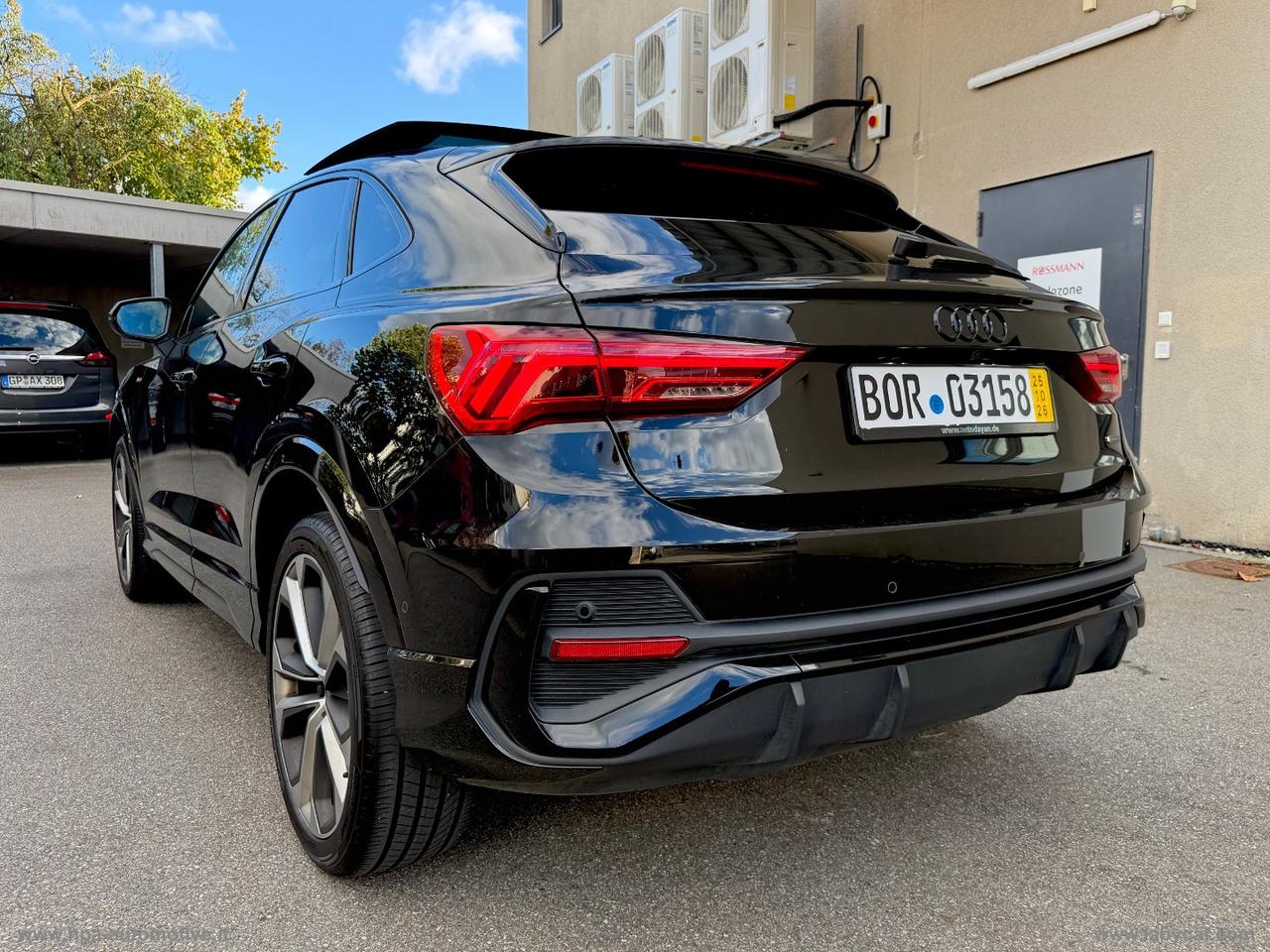AUDI Q3 SPORTBACK 2.0TDI 200CV S-tronic S-LINE TETTO MATRIX SONOS RETROCAMERA
