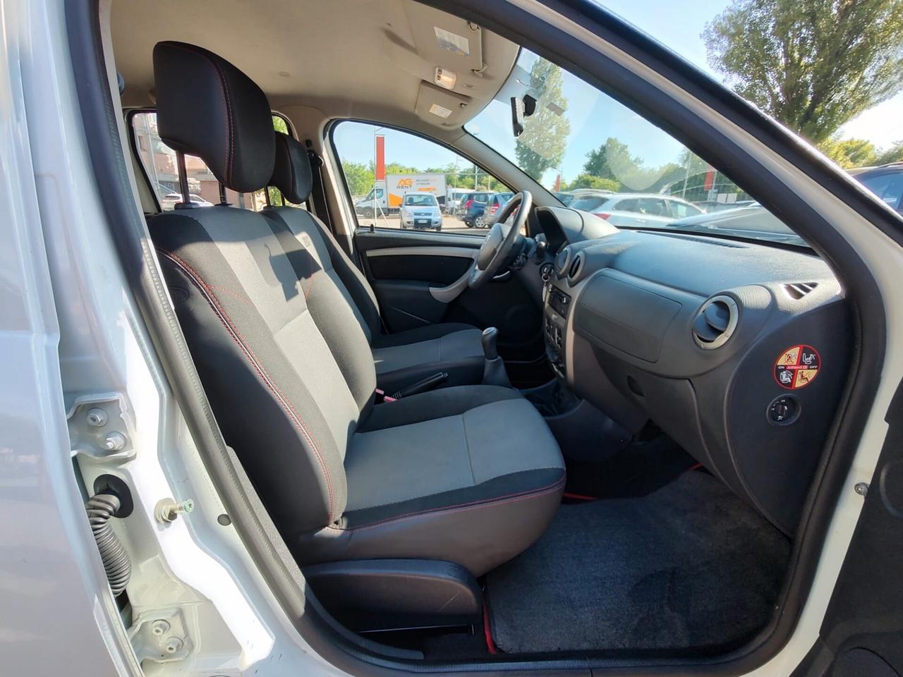Dacia Duster 1.6 110CV 4x2 GPL Lauréate, OK NEOPATENTATI, GARANZIA L.12 MESI