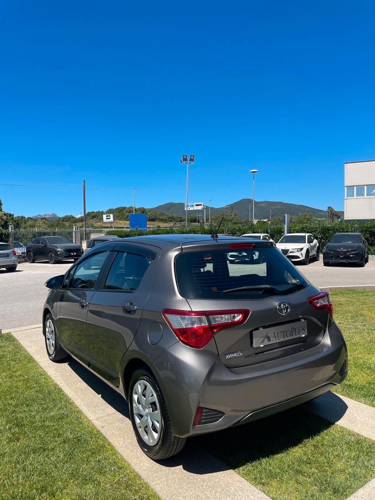 Toyota Yaris 1.5 5 porte Lounge