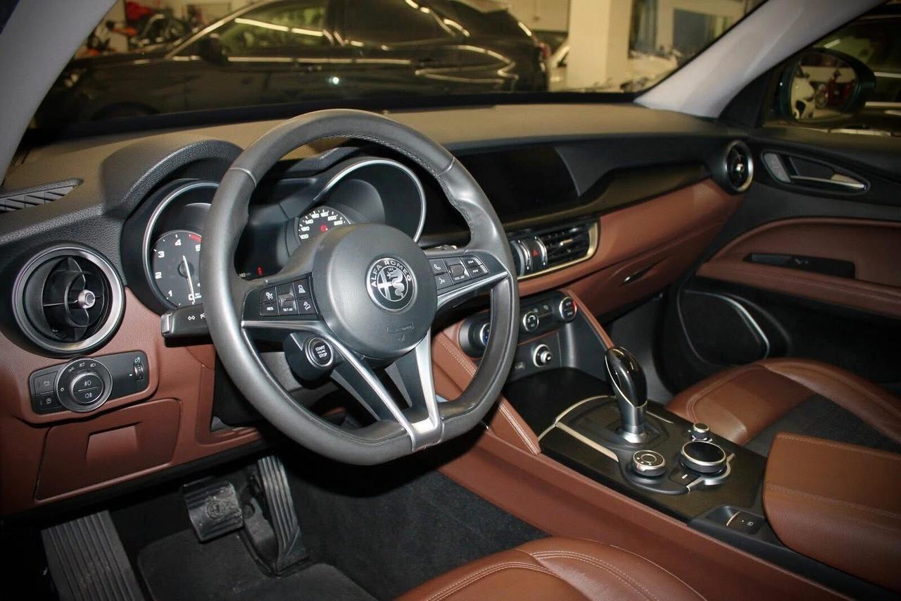 Alfa Romeo Stelvio 2.2 Turbodiesel 210 CV AT8 Q4 Super