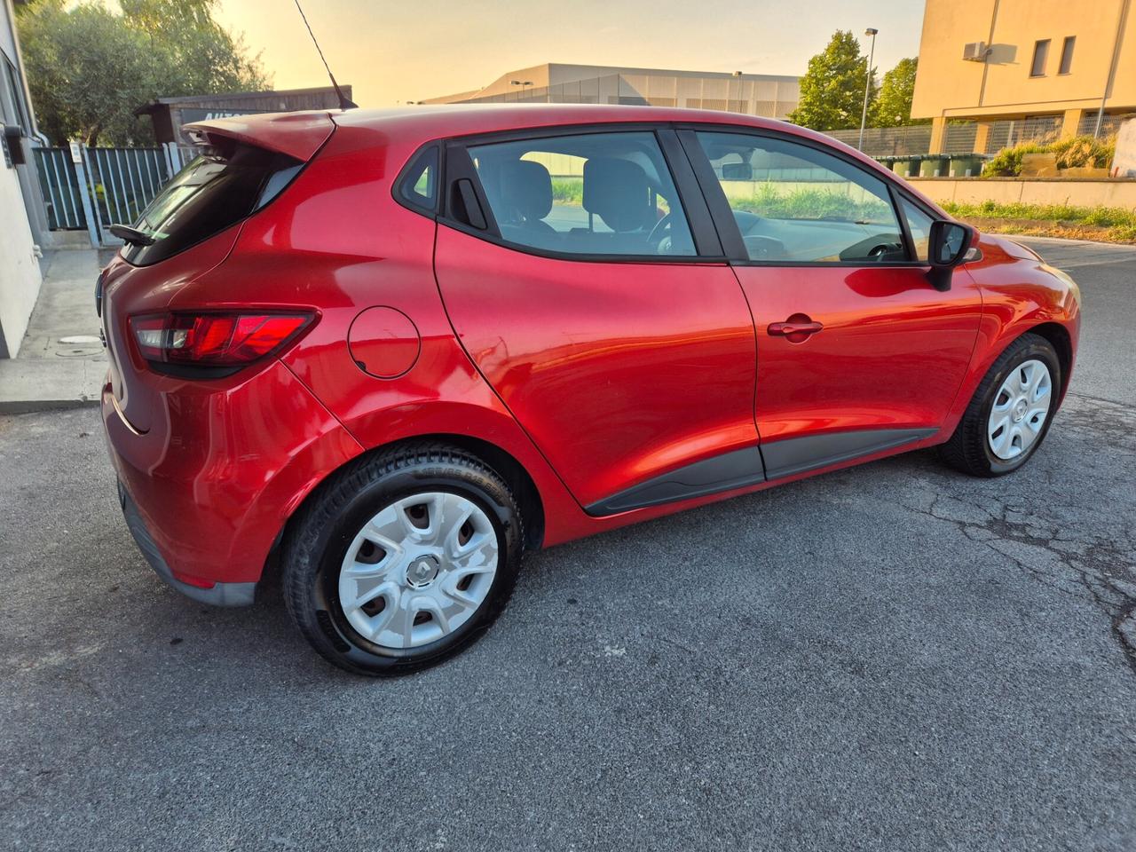 Renault Clio 1.2 75CV GPL 5 porte Wave
