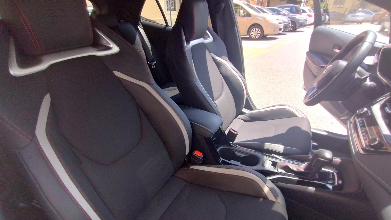 Toyota Corolla 2.0 Hybrid GR SPORT