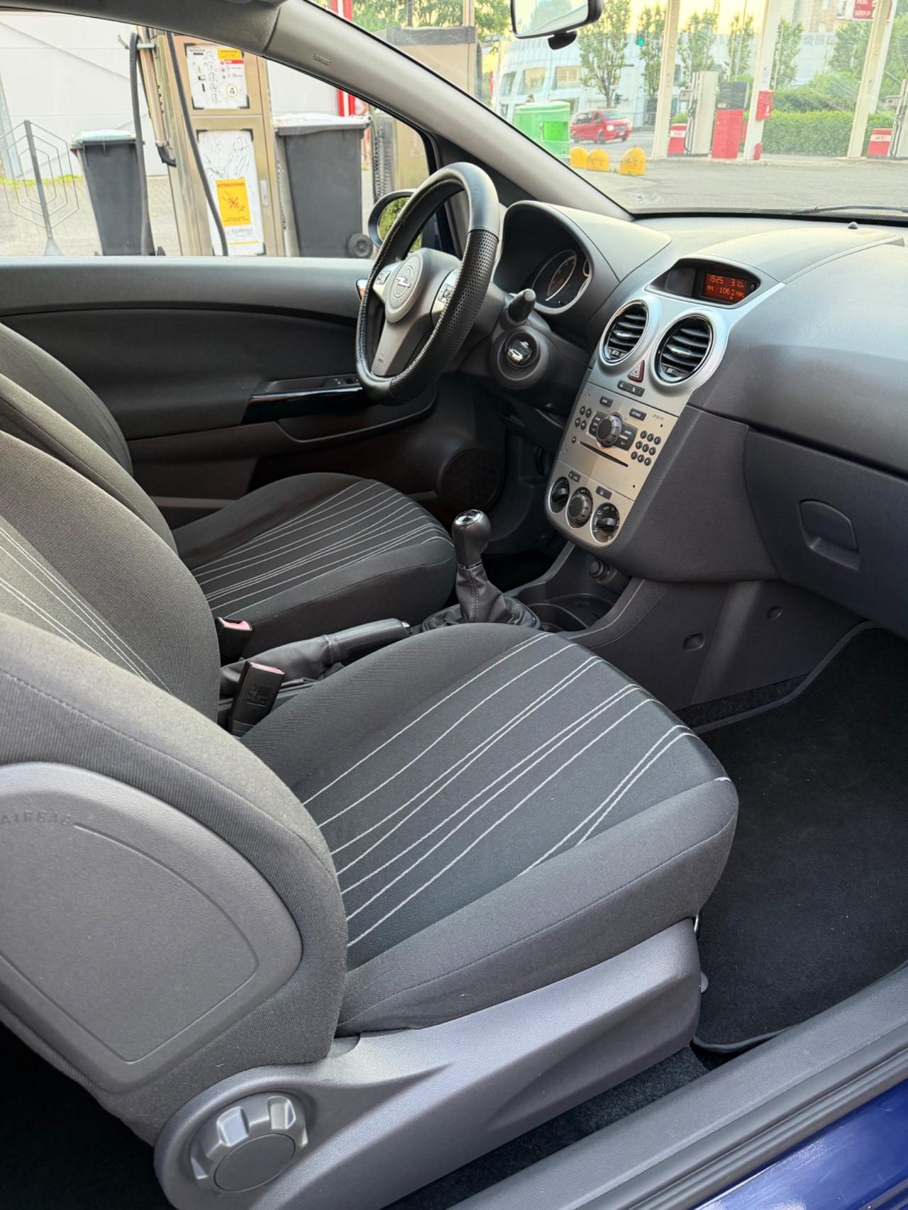 Opel Corsa 1.2 75CV 3 porte GPL-TECH Club