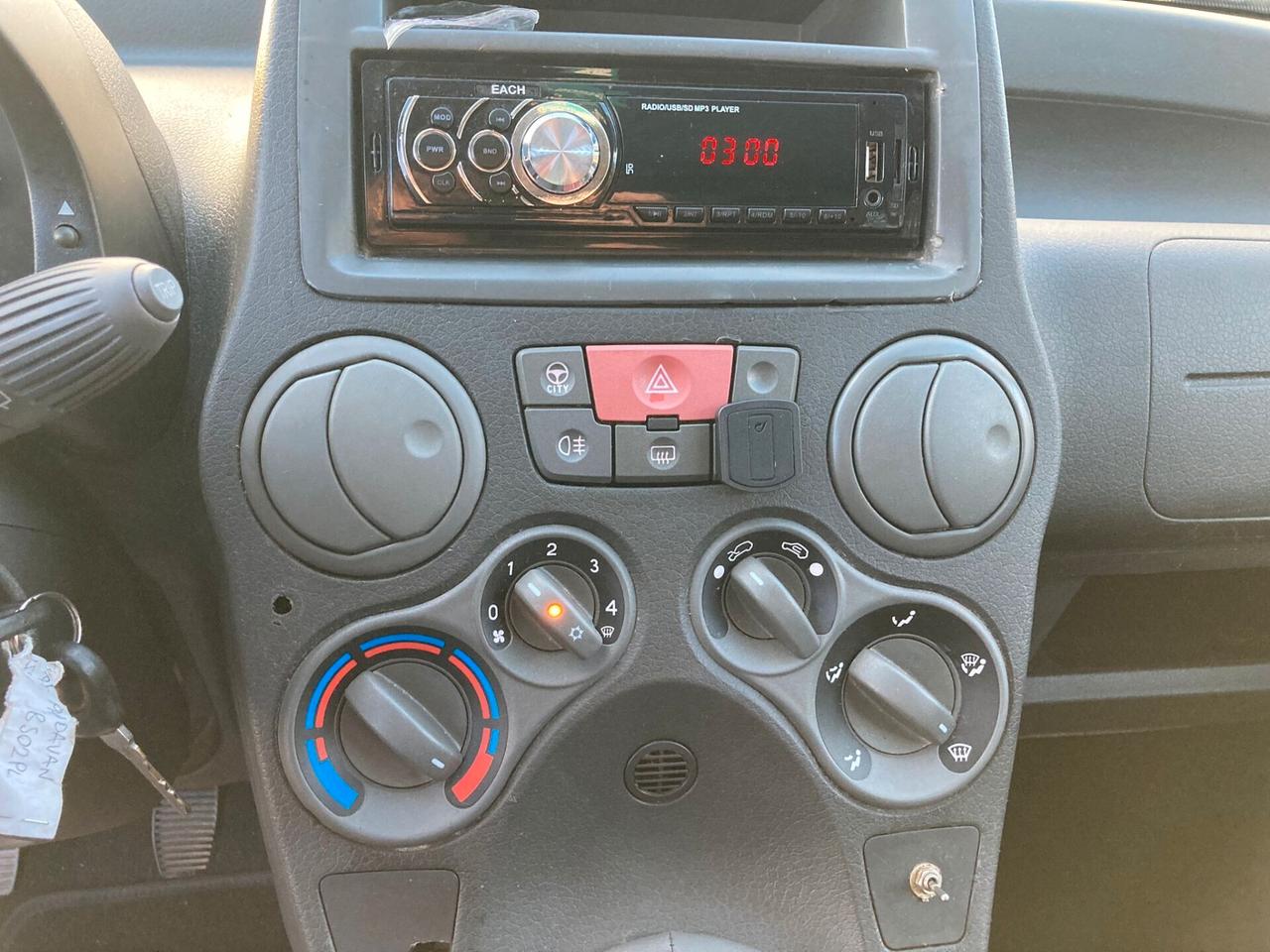 Fiat Panda 1.3 MJT -X NEOPATENTATI- 2010