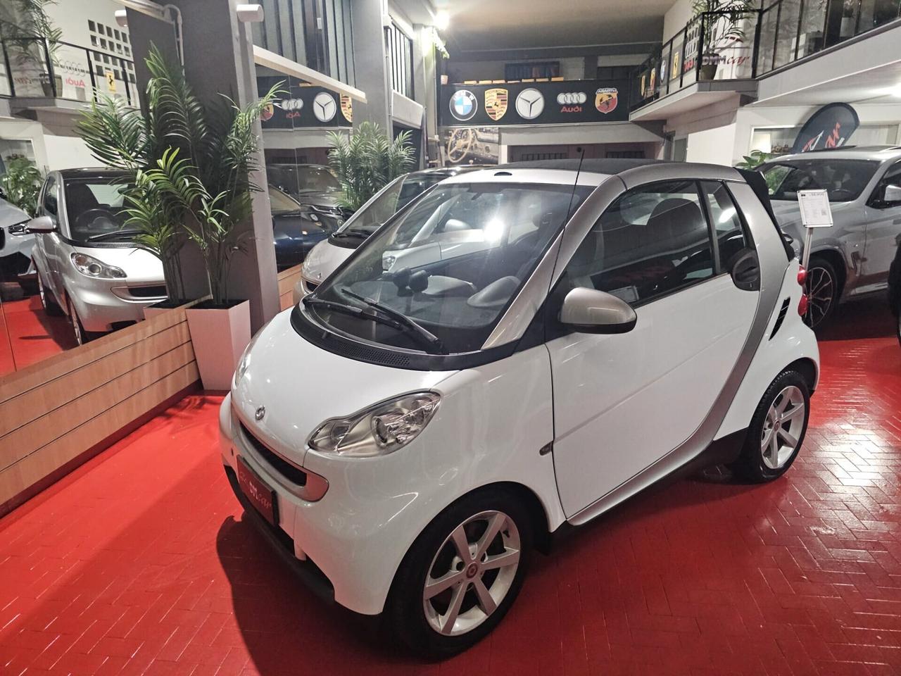 SMART PASSION FORTWO CABRIO 1000 MHD 71CV ETTO OK NEOPATENTATI CAMBIO AUTOMATICO PALETTE AL VOLANTE