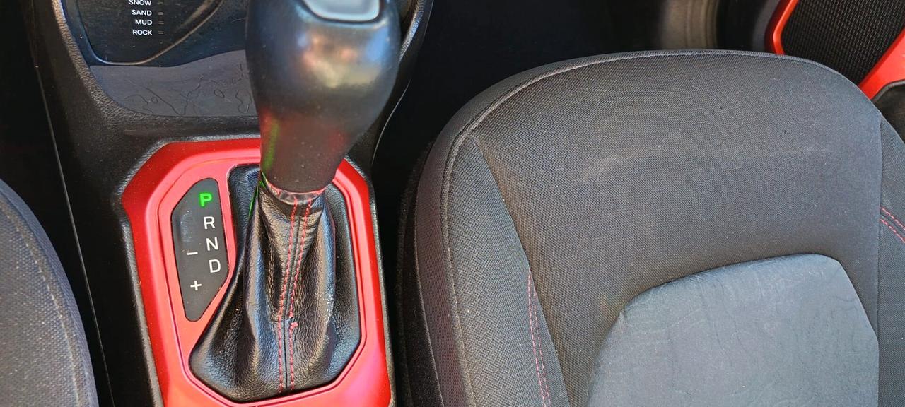 Jeep Renegade 2.0 Mjt 170CV 4WD Active Drive Low Trailhawk