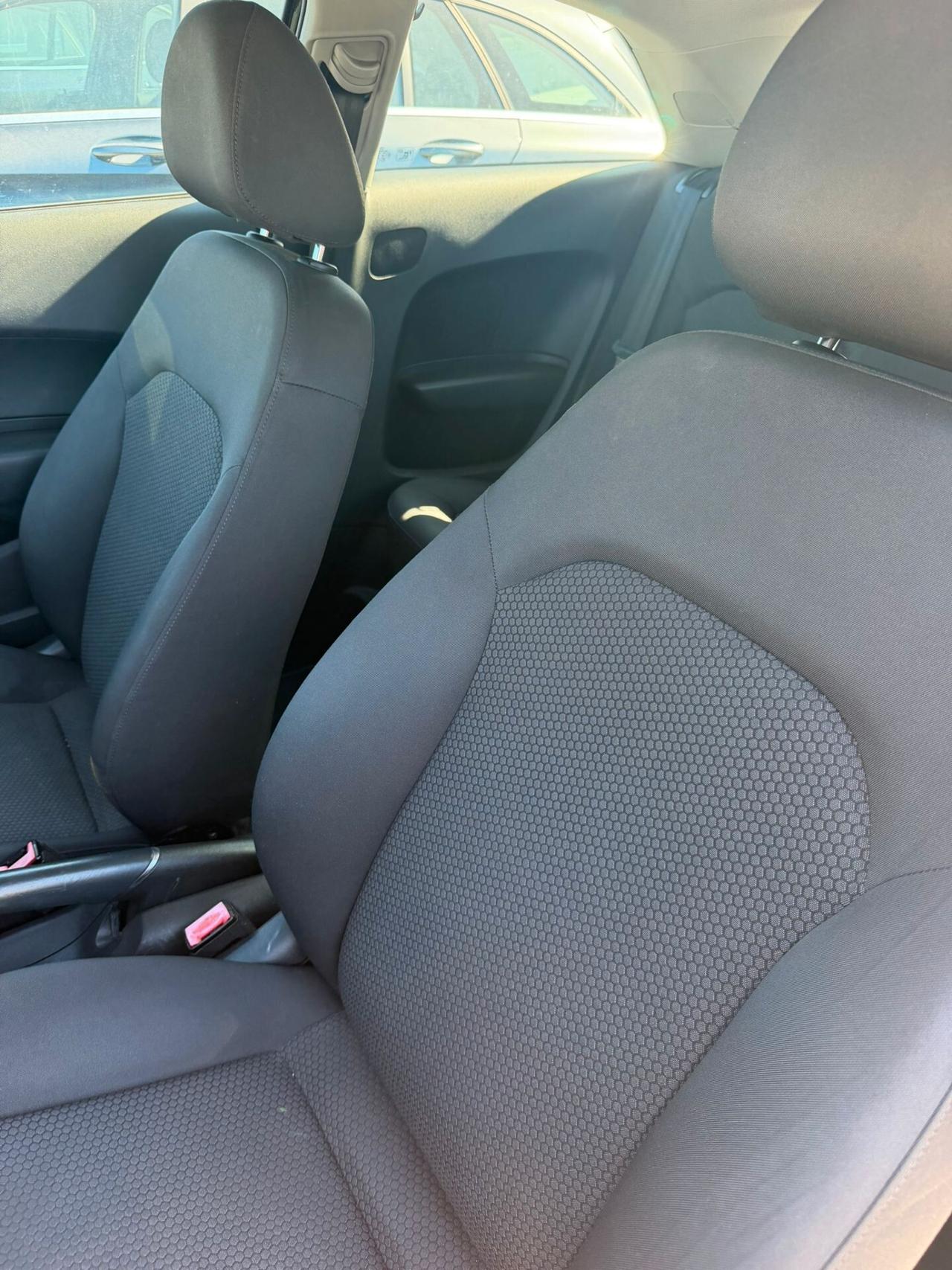 Audi A1 1.6 TDI S line edition plus