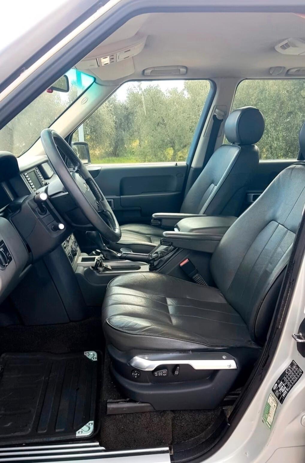 Land Rover Range 3.0 Td6 HSE autocarro 5 posti NEOPATENTATI